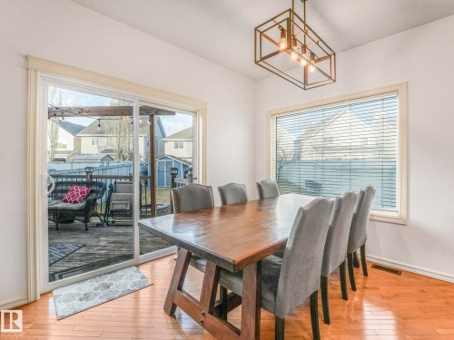 3031 Spence Wynd, Edmonton, AB - Indoor Photo Showing Dining Room