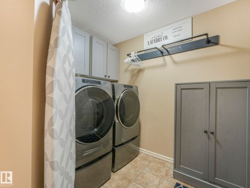 3031 Spence Wynd, Edmonton, AB - Indoor Photo Showing Laundry Room