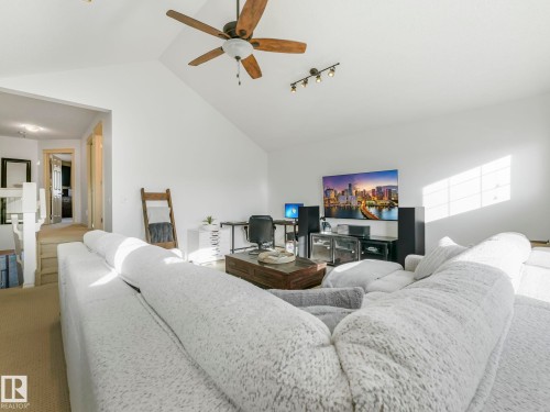 3031 Spence Wynd, Edmonton, AB - Indoor