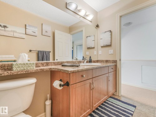 3031 Spence Wynd, Edmonton, AB - Indoor Photo Showing Bathroom