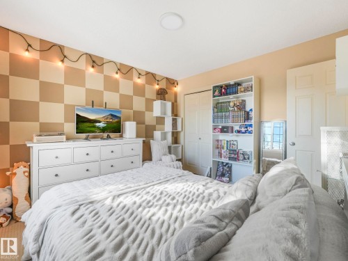 3031 Spence Wynd, Edmonton, AB - Indoor Photo Showing Bedroom