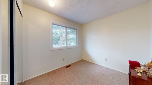 45 4403 Riverbend Road, Edmonton, AB - Indoor Photo Showing Other Room