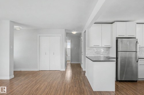 7815 156 Street, Edmonton, AB - Indoor Photo Showing Kitchen