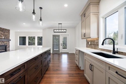 131 Bela Drive, Millet, AB - Indoor Photo Showing Kitchen With Upgraded Kitchen