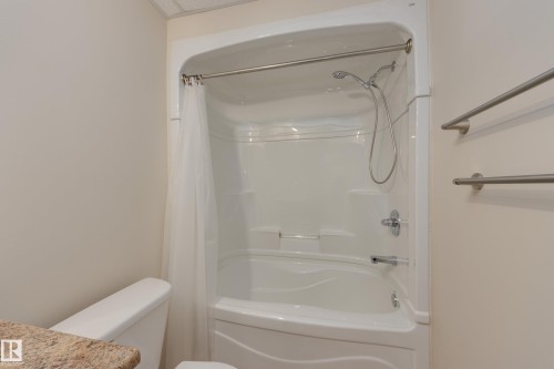 16522 56 Street, Edmonton, AB - Indoor Photo Showing Bathroom
