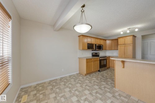 16522 56 Street, Edmonton, AB - Indoor Photo Showing Kitchen