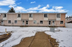 25 LAKEWOOD Village  Edmonton, AB T6K 2B3