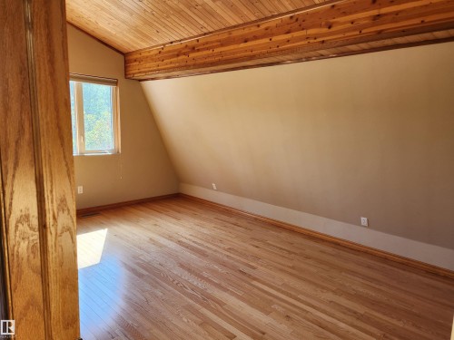 2nd of 3 in upper level - 404, 59201 Range Road 95, Rural St. Paul County, AB - Indoor Photo Showing Other Room