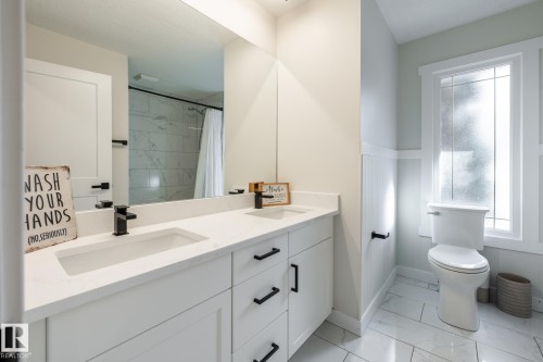 17 Spruce Crescent, St. Albert, AB - Indoor Photo Showing Bathroom