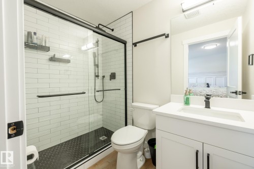 17 Spruce Crescent, St. Albert, AB - Indoor Photo Showing Bathroom