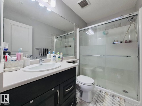 303 812 Welsh Drive, Edmonton, AB - Indoor Photo Showing Bathroom