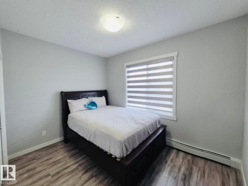 303 812 Welsh Drive, Edmonton, AB - Indoor Photo Showing Bedroom