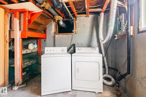 10439 159 Street, Edmonton, AB - Indoor Photo Showing Laundry Room