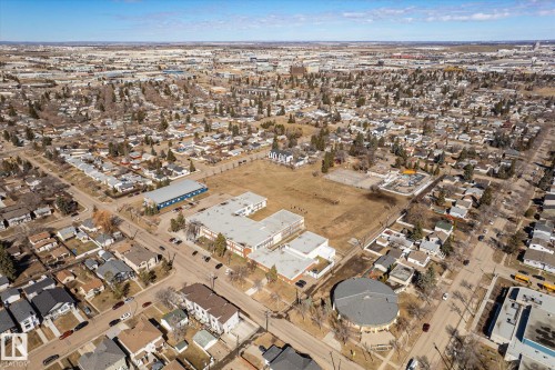 10439 159 Street, Edmonton, AB - Outdoor With View