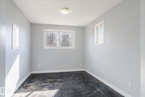 10439 159 Street, Edmonton, AB - Indoor Photo Showing Other Room