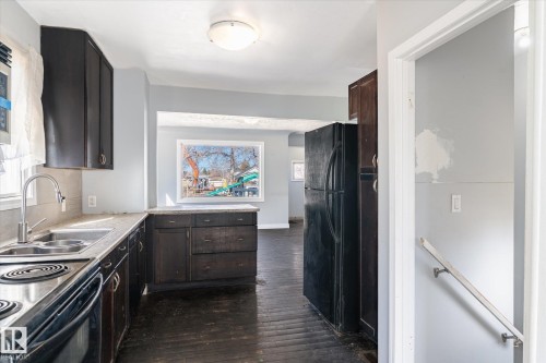 10439 159 Street, Edmonton, AB - Indoor Photo Showing Kitchen With Double Sink
