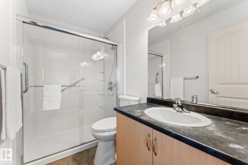 3527 11 Street, Edmonton, AB - Indoor Photo Showing Bathroom