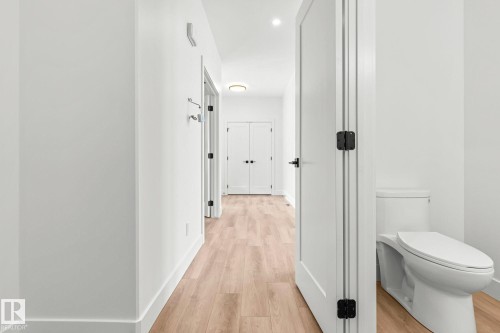 11 Arthur Way, Spruce Grove, AB - Indoor Photo Showing Bathroom