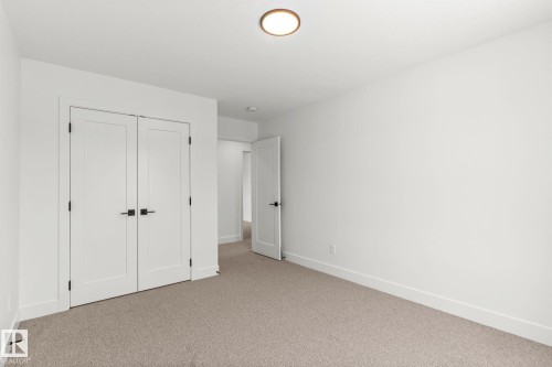 11 Arthur Way, Spruce Grove, AB - Indoor Photo Showing Other Room