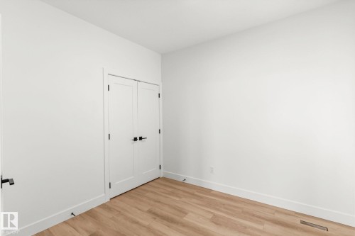 11 Arthur Way, Spruce Grove, AB - Indoor Photo Showing Other Room