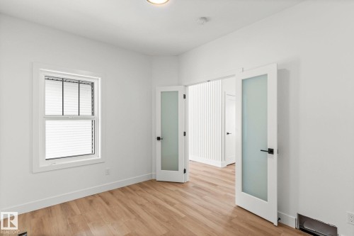 11 Arthur Way, Spruce Grove, AB - Indoor Photo Showing Other Room