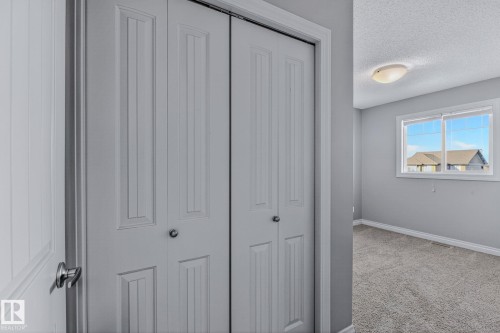 3347 Weidle Way, Edmonton, AB - Indoor