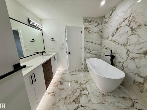 5802 Peltier Close, Beaumont, AB - Indoor Photo Showing Bathroom