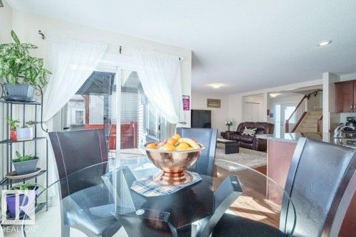 6131 12 Avenue, Edmonton, AB - Indoor Photo Showing Bathroom