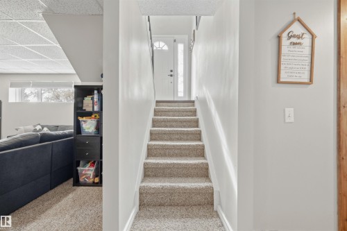 15 Arbor Crescent, St. Albert, AB - Indoor Photo Showing Other Room