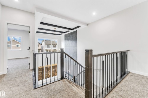 8712 181 Avenue, Edmonton, AB - Indoor Photo Showing Other Room