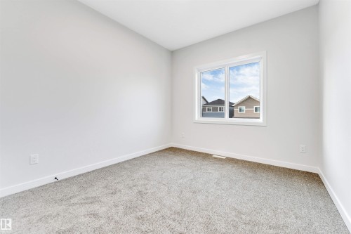 8712 181 Avenue, Edmonton, AB - Indoor Photo Showing Other Room