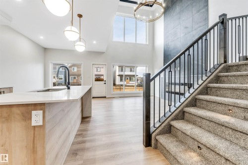 8712 181 Avenue, Edmonton, AB - Indoor