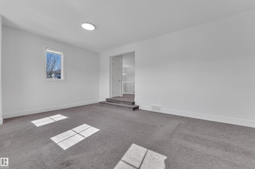 6156 11 Avenue, Edmonton, AB - Indoor