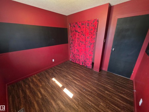4924 50A Avenue, Entwistle, AB - Indoor Photo Showing Other Room