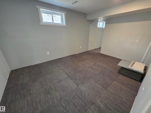 4924 50A Avenue, Entwistle, AB - Indoor