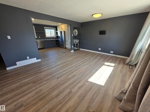4924 50A Avenue, Entwistle, AB - Indoor Photo Showing Other Room
