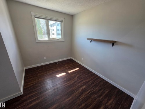 4924 50A Avenue, Entwistle, AB - Indoor Photo Showing Other Room