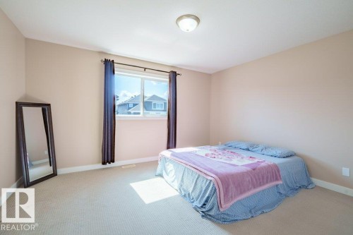 6103 18 Avenue, Edmonton, AB - Indoor Photo Showing Bedroom