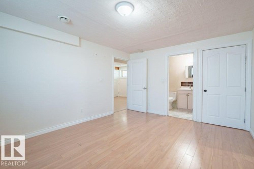 6103 18 Avenue, Edmonton, AB - Indoor Photo Showing Other Room