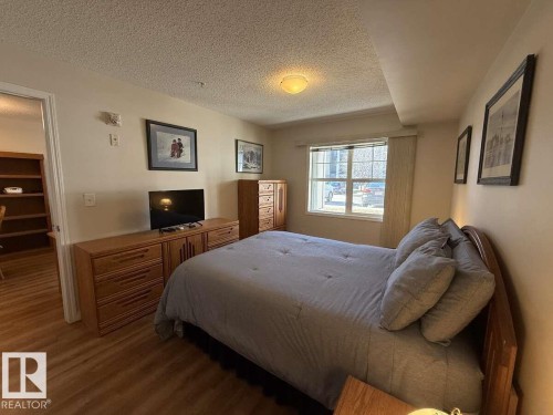 113 616 Mcallister Loop, Edmonton, AB - Indoor Photo Showing Bedroom
