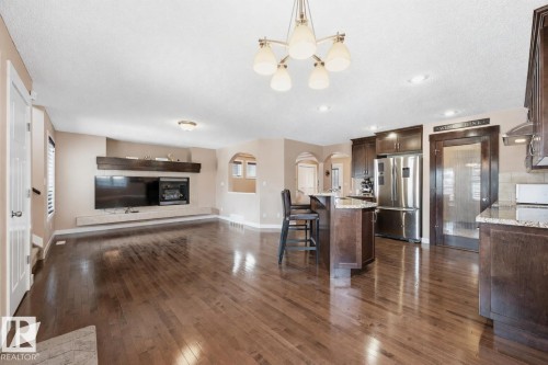 2608 Anderson Crescent, Edmonton, AB - Indoor