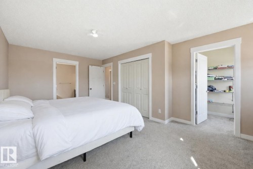 2608 Anderson Crescent, Edmonton, AB - Indoor Photo Showing Bedroom
