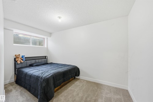 2608 Anderson Crescent, Edmonton, AB - Indoor Photo Showing Bedroom