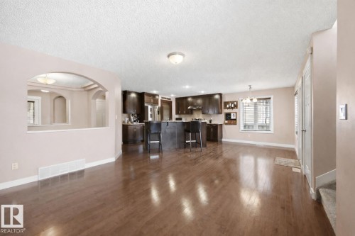 2608 Anderson Crescent, Edmonton, AB - Indoor