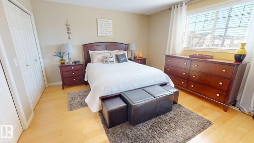 8704 175 Avenue, Edmonton, AB - Indoor Photo Showing Bedroom