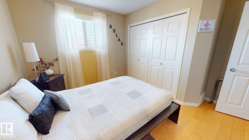8704 175 Avenue, Edmonton, AB - Indoor Photo Showing Bedroom
