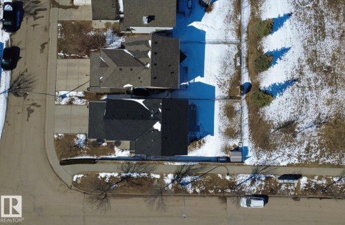 8704 175 Avenue, Edmonton, AB - 