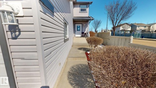 8704 175 Avenue, Edmonton, AB - Outdoor