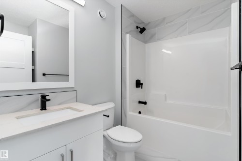 76 Maple Crescent, Gibbons, AB - Indoor Photo Showing Bathroom