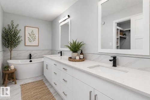 76 Maple Crescent, Gibbons, AB - Indoor Photo Showing Bathroom